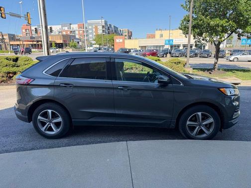 Magnetic Metallic 2019 Ford Edge SEL