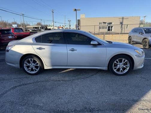 2012 Nissan Maxima S