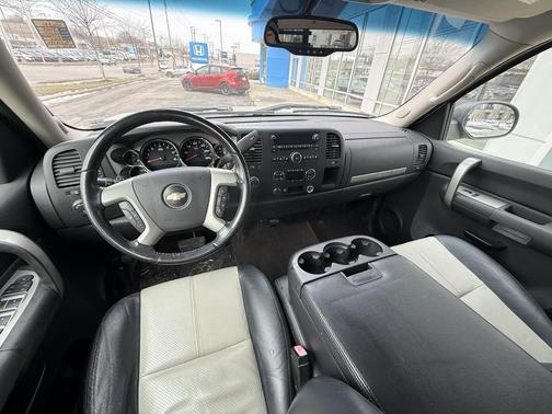 2009 Chevrolet Silverado 1500 LT Crew Cab