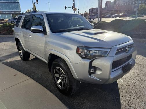 2024 Toyota 4Runner TRD Off Road