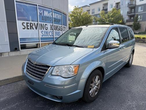2008 Chrysler Town & Country Limited
