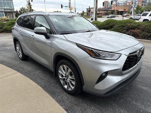 2022 Toyota Highlander Limited