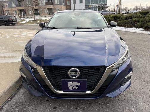 2020 Nissan Altima SR FWD