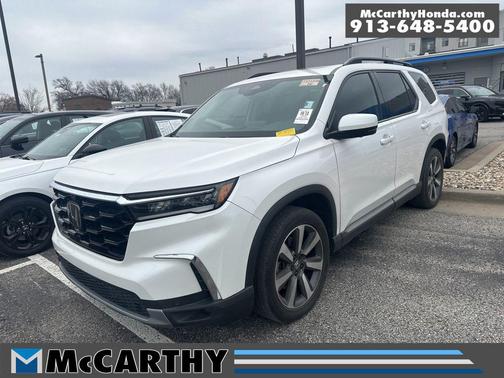 Platinum White Pearl 2023 Honda Pilot AWD Elite