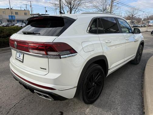 2024 Volkswagen Atlas Cross Sport 2.0T SEL