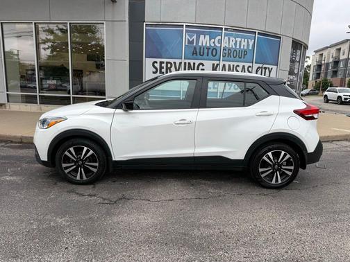 Aspen White 2020 Nissan Kicks SV