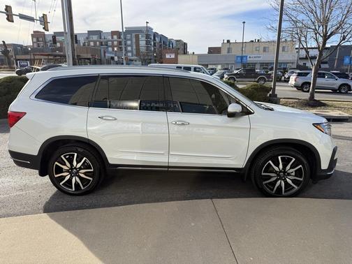 2021 Honda Pilot Touring 8-Passenger
