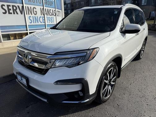 2021 Honda Pilot Touring 8-Passenger