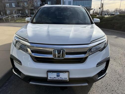 2021 Honda Pilot Touring 8-Passenger