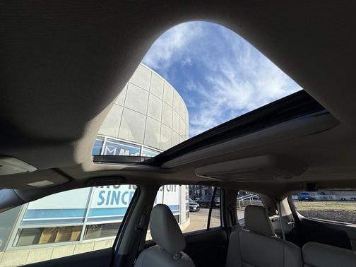 2021 Honda Pilot Touring 8-Passenger