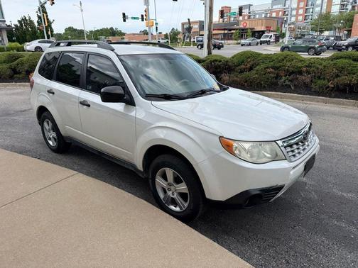 Satin White Pearl 2011 Subaru Forester 2.5 X