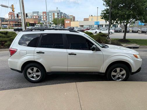 Satin White Pearl 2011 Subaru Forester 2.5 X