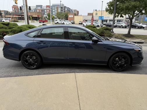 2025 Honda Accord Sport SE 1.5T