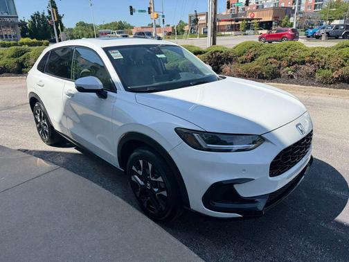 Platinum White Pearl 2026 Honda HR-V EX-L