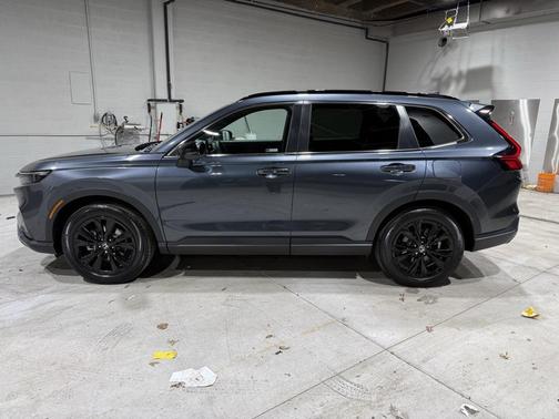 2023 Honda CR-V Hybrid Sport Touring AWD