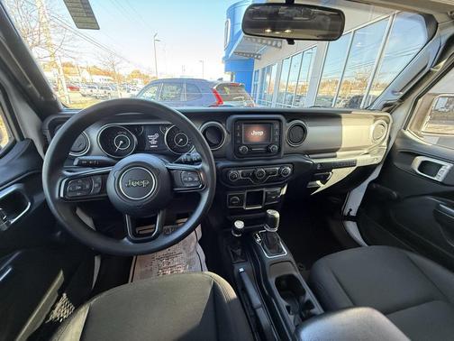 2020 Jeep Wrangler Sport