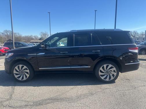 2024 Lincoln Navigator Reserve