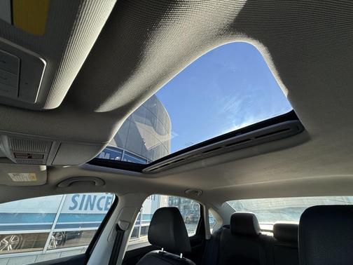 2015 Volkswagen Passat 2.0L TDI DSG SEL Premium