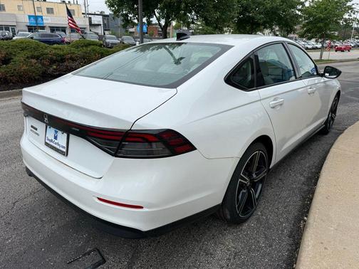Platinum White Pearl 2026 Honda Accord SE