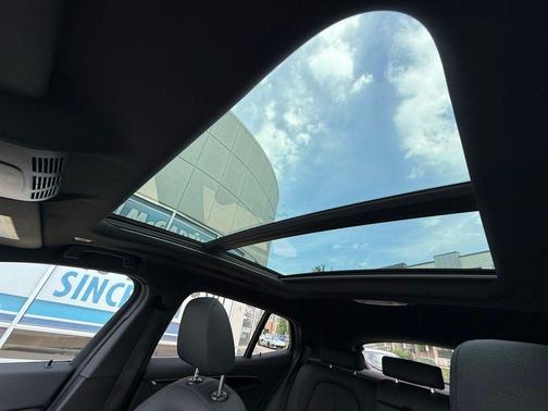 Glacier Silver Metallic 2021 BMW X2 xDrive28i