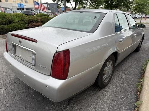 2004 Cadillac DeVille Base