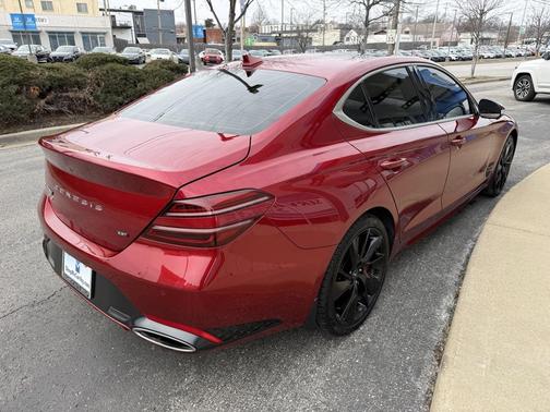 2023 Genesis G70 3.3T RWD