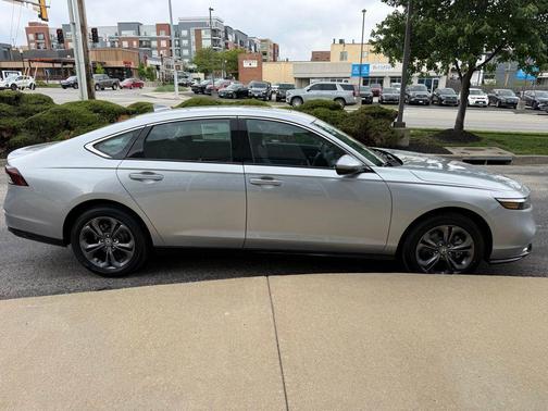 Silver Metallic 2026 Honda Accord Hybrid EX-L