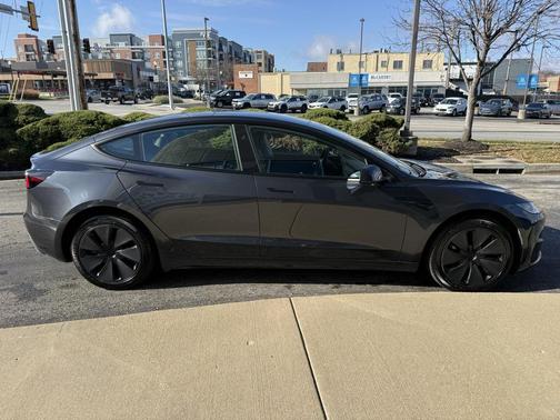 2025 Tesla Model 3 Long Range