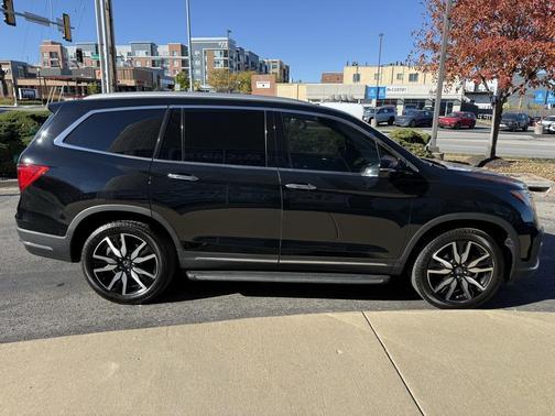 2022 Honda Pilot AWD Elite