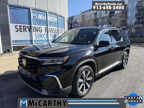 2023 Honda Pilot Touring 8-Passenger