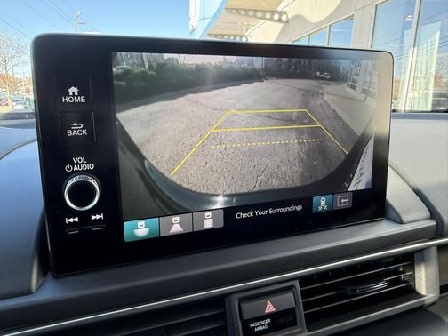 2023 Honda Pilot Touring 8-Passenger