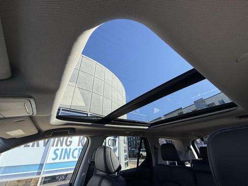 2023 Honda Pilot Touring 8-Passenger