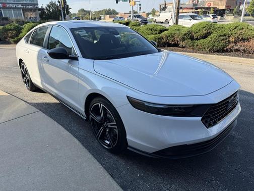 2025 Honda Accord Hybrid Sport