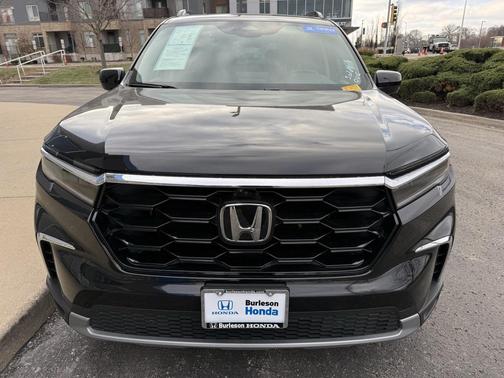 2023 Honda Pilot AWD Elite