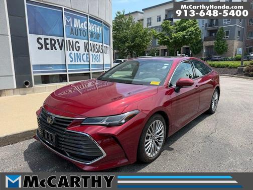 Ruby Flare Pearl 2022 Toyota Avalon Limited