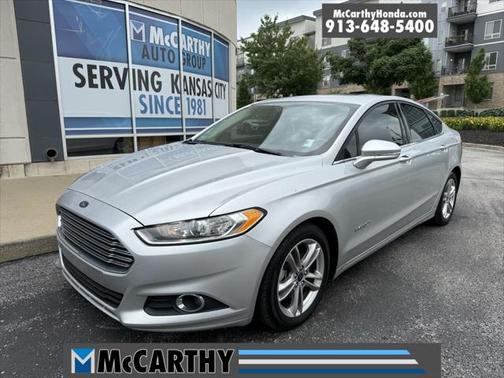 2016 Ford Fusion Hybrid SE
