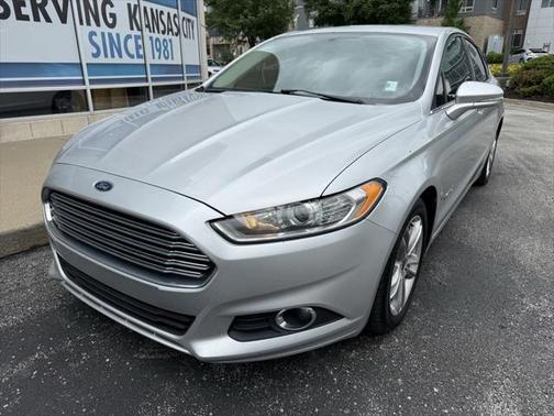 2016 Ford Fusion Hybrid SE