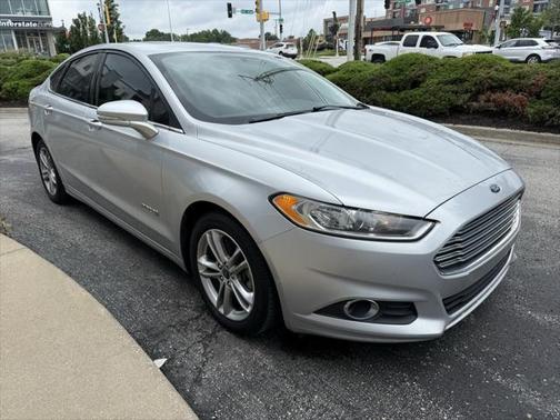 2016 Ford Fusion Hybrid SE