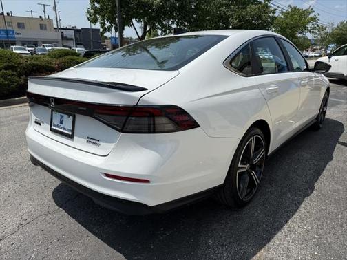 2025 Honda Accord Hybrid Base