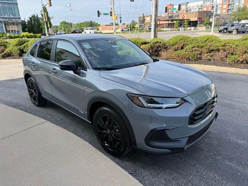 Urban Gray Pearl 2027 Honda HR-V Sport