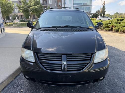 2005 Dodge Grand Caravan SXT