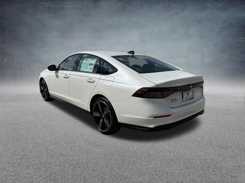 Platinum White Pearl 2026 Honda Accord SE
