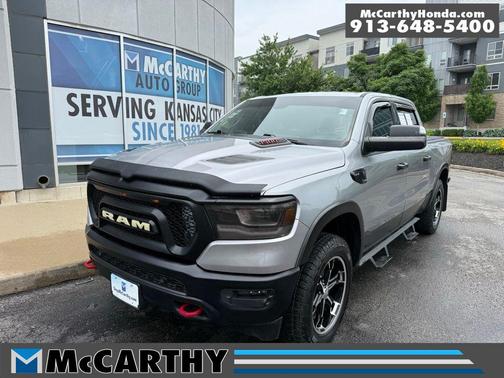 Billet Silver Metallic Clearcoat 2019 RAM 1500 Laramie