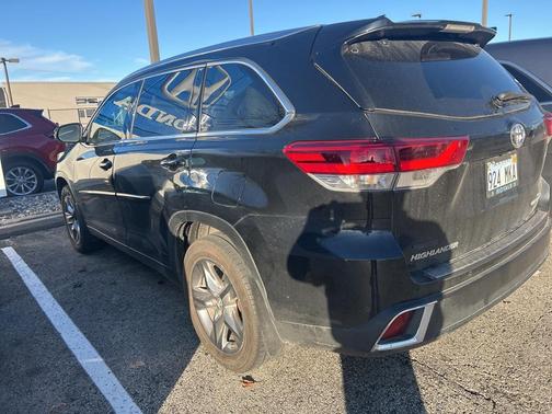 2019 Toyota Highlander Limited Platinum