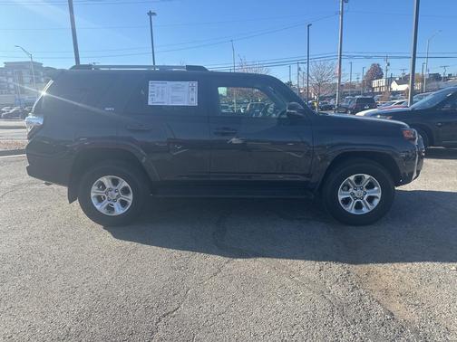 2024 Toyota 4Runner SR5 Premium