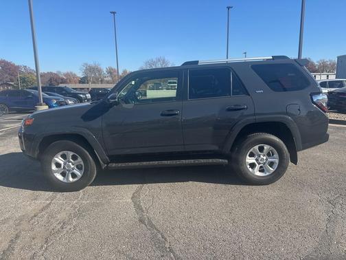 2024 Toyota 4Runner SR5 Premium