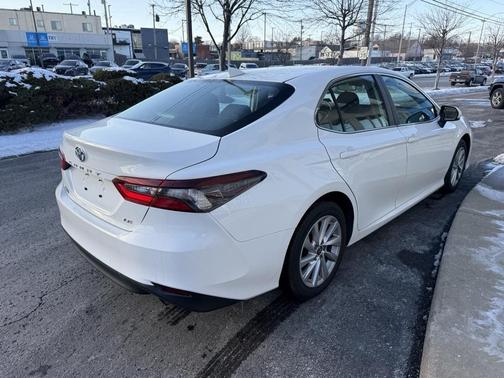 2024 Toyota Camry LE