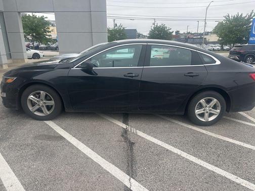 Mosaic Black Metallic 2023 Chevrolet Malibu FWD 1LT