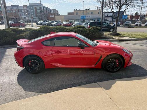 Track bRed 2025 Toyota GR86 Premium