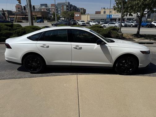 2025 Honda Accord Sport SE 1.5T